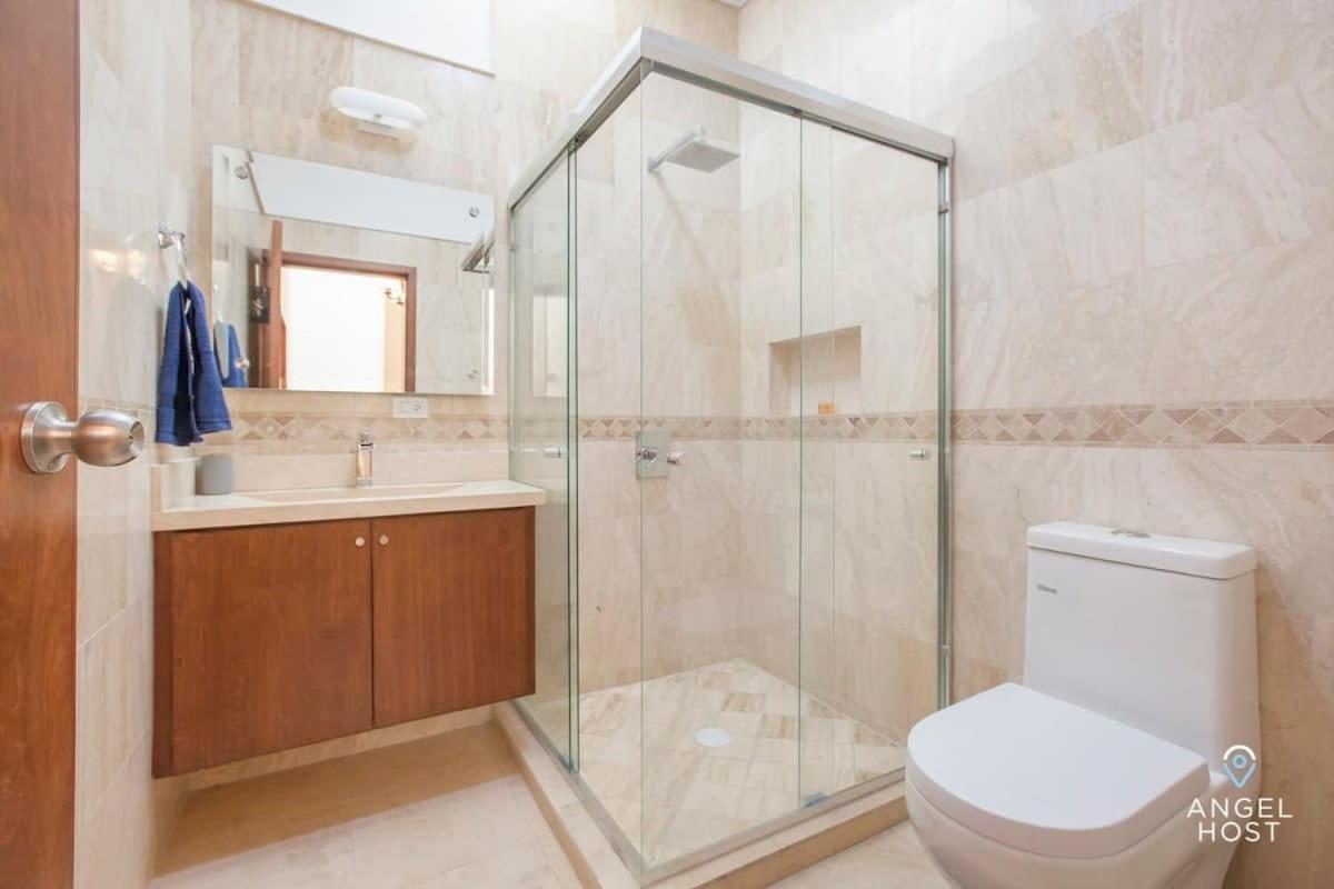 Brand New Townhome With Private Rooftop 라파스 외부 사진
