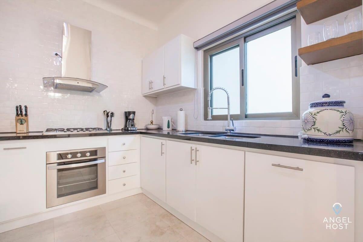 Brand New Townhome With Private Rooftop 라파스 외부 사진